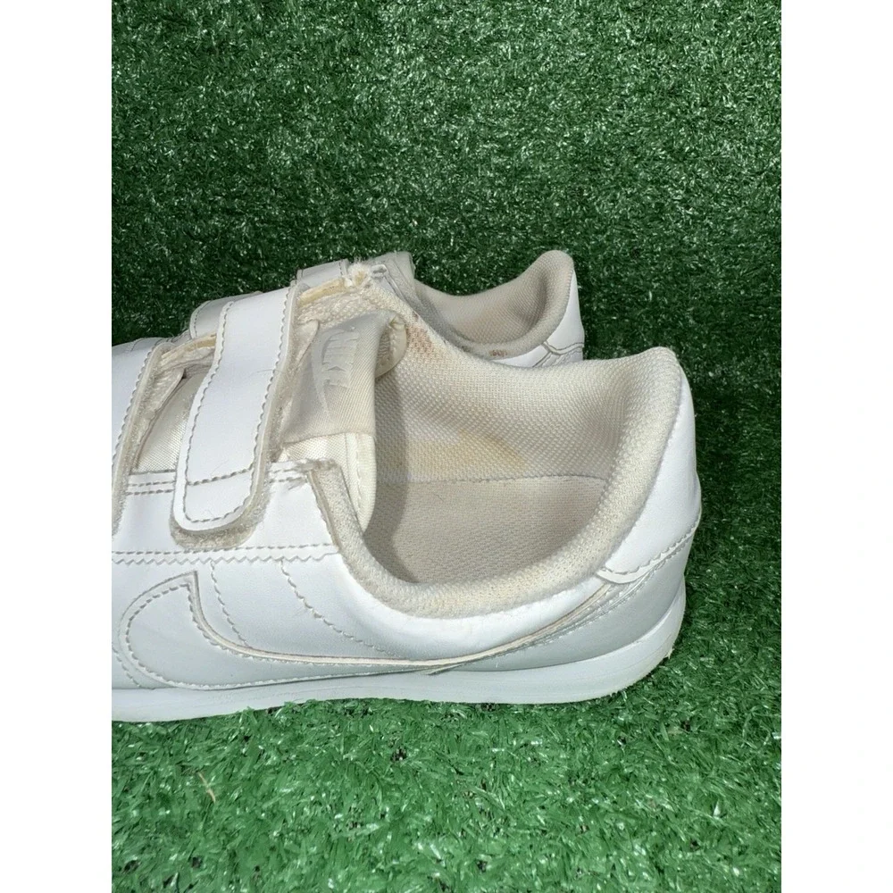 Nike Cortez Basic‎ SL Youth Size 2.5Y White Leather Shoes Sneakers 904767-102
